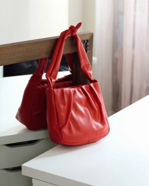 Kadın Kırmızı Fiyonk Askılı Omuz Çantası