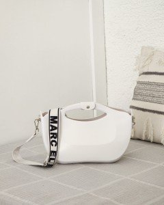 Kadın Beyaz Silikon Kumaş Askılı İç Portföy Detaylı Omuz Çantası