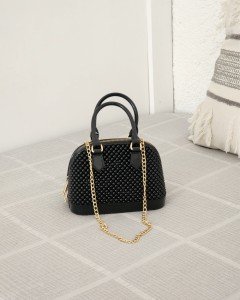 Kadın Siyah Silikon Çift Kulp Zincir Detaylı El Omuz Çantası Kadın Siyah Silikon Çift Kulp Zincir Detaylı El Omuz Çantası