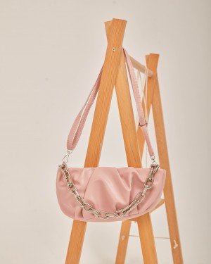 Pembe Silver Zincir Detaylı Askılı Çanta 