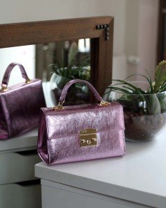 Kadın Pembe Kilit Detaylı Askılı Omuz Çantası