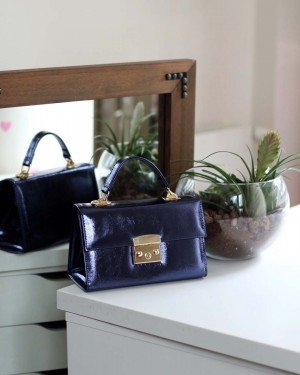 Kadın Mavi Kilit Detaylı Askılı Omuz Çantası Kadın Mavi Kilit Detaylı Askılı Omuz Çantası