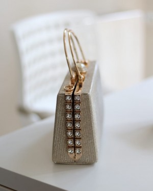 Gold Simli Özel Kristal Detay Metal Saplı Abiye Çanta 