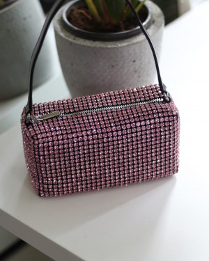 Kadın Pembe Deri Askılı Taşlı Abiye Omuz Çantası Kadın Pembe Deri Askılı Taşlı Abiye Omuz Çantası