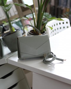 Kadın Mint Zarf Tutma Saplı Omuz Çantası Kadın Mint Zarf Tutma Saplı Omuz Çantası