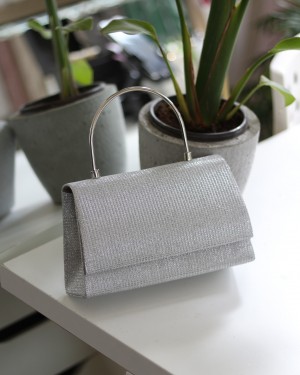 Kadın Silver Metal Tutma Saplı Kapaklı Abiye Çanta Kadın Silver Metal Tutma Saplı Kapaklı Abiye Çanta