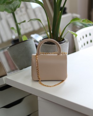 Nude Tutma Saplı Zincir Detaylı El Omuz Çantası