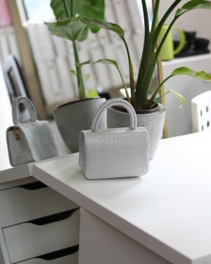 Silver Simli Tutma Saplı Zincir Detaylı Abiye El Çantası