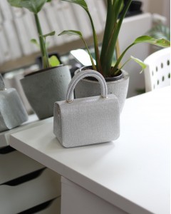 Silver Simli Tutma Saplı Zincir Detaylı Abiye El Çantası