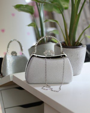 Kadın Silver Kristal Tutma Saplı Abiye El Çantası Kadın Silver Kristal Tutma Saplı Abiye El Çantası