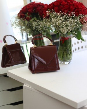 Kadın Bordo Rugan Kapak Detaylı Askılı Omuz Çantası