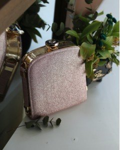 Kadın Pembe Örgü Saplı Matara Abiye Çanta Kadın Pembe Örgü Saplı Matara Abiye Çanta