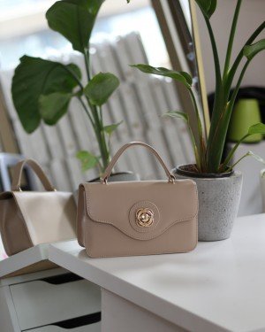 Kadın Nude Gold Oval Toka Detaylı Yumuşak Deri El Omuz Çantası