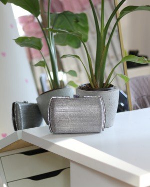 Kadın Platin Çizgi Doku Kristal Taş Detaylı Abiye Çanta