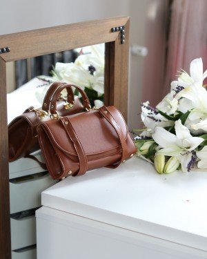 Kadın Taba Oval Kapak Detaylı Askılı Omuz Çantası Kadın Taba Oval Kapak Detaylı Askılı Omuz Çantası