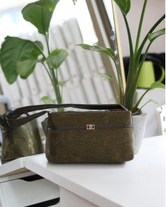 Kadın Haki Yumuşak Doku Eskitme Desenli Omuz Çantası